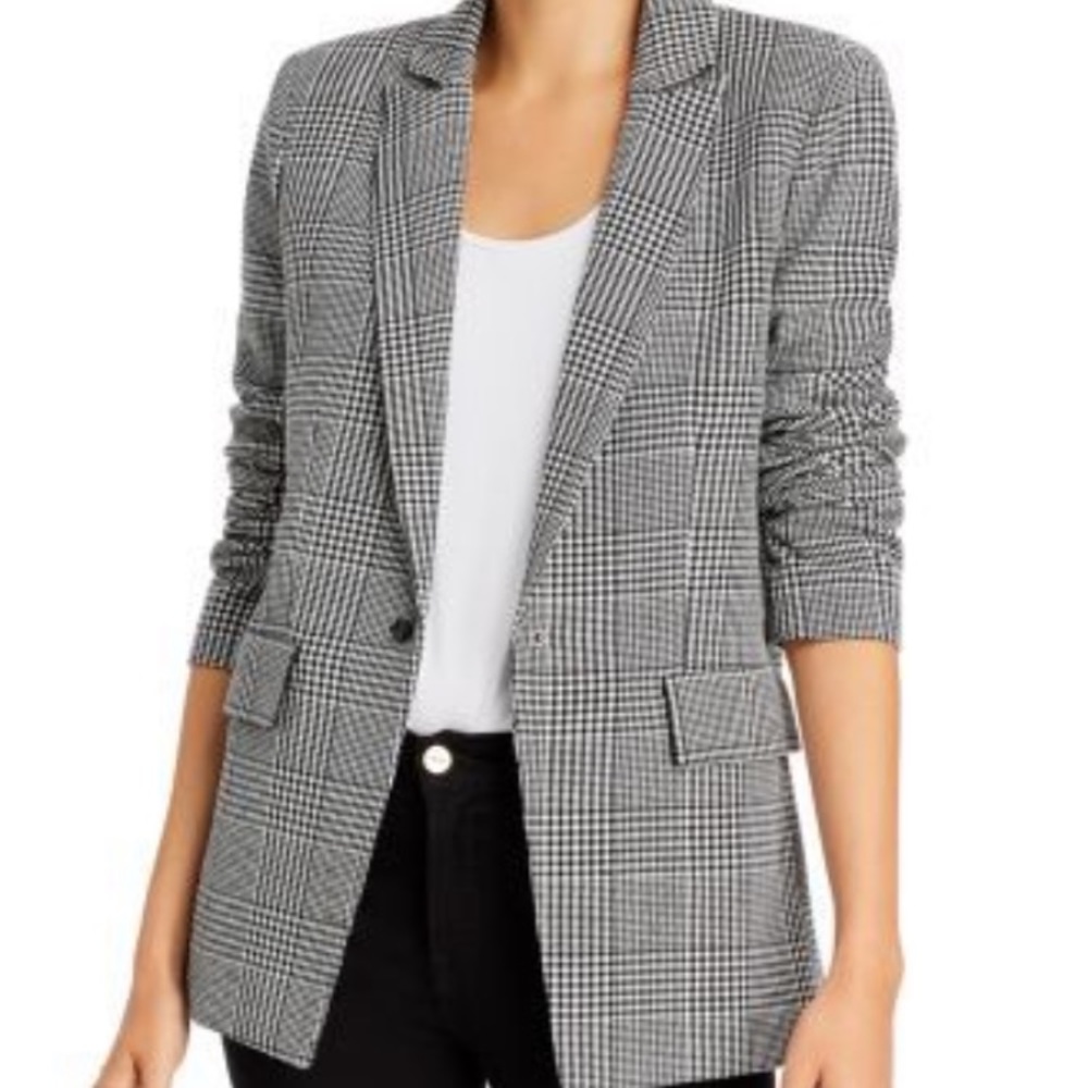 Bloomingdales houndstooth blazer plaid one button